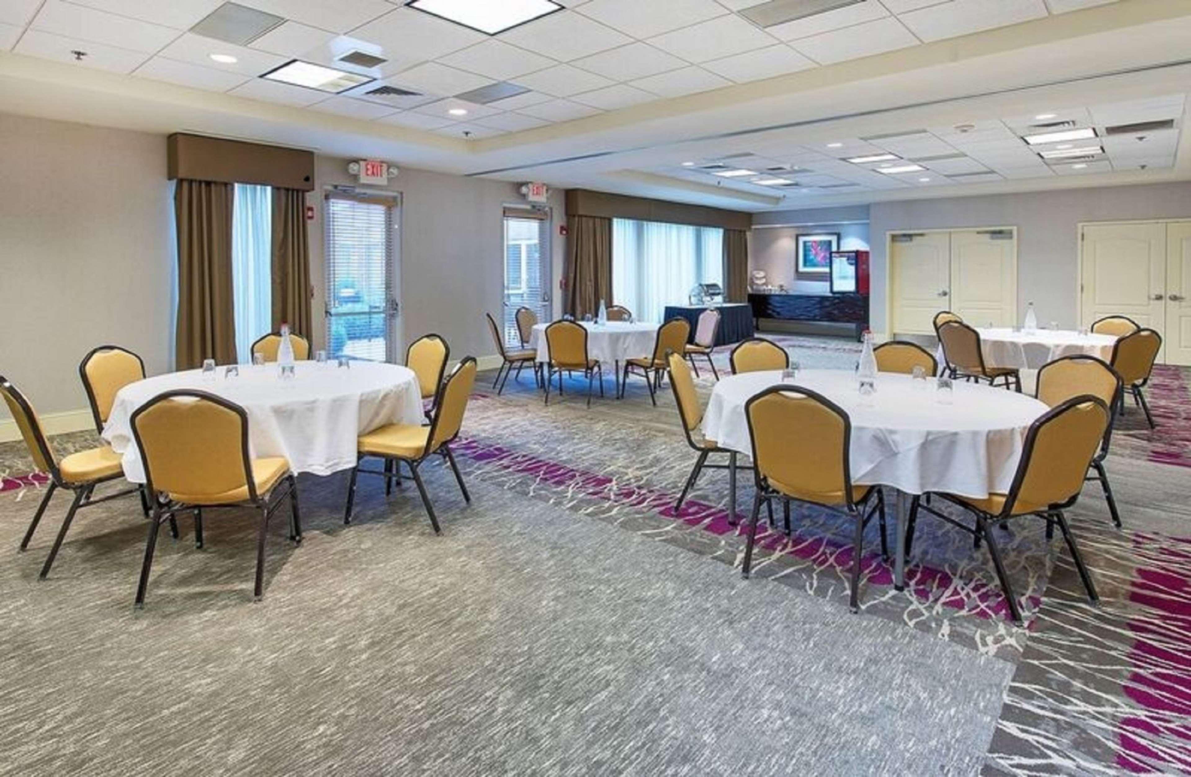 Hilton Garden Inn Knoxville West/Cedar Bluff Zewnętrze zdjęcie